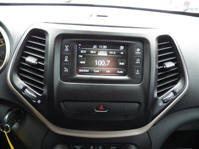 2015 Jeep Cherokee Sport  4x4 - Photo 26 - Mishawaka, IN 46545