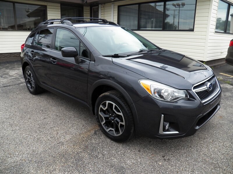 2016 Subaru Crosstrek 2.0i Premium  AWD - Photo 1 - Mishawaka, IN 46545