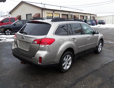 2014 Subaru Outback 3.6R Limited   - Photo 3 - Mishawaka, IN 46545