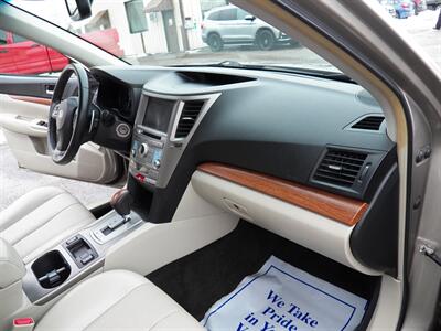 2014 Subaru Outback 3.6R Limited   - Photo 18 - Mishawaka, IN 46545