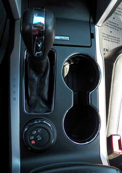 2014 Ford Explorer Limited photo 21