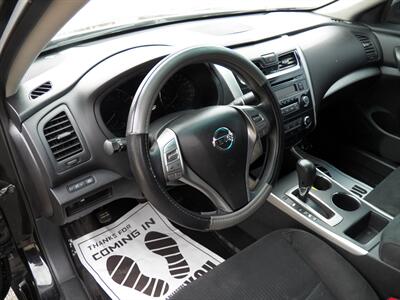 2015 Nissan Altima 2.5   - Photo 5 - Mishawaka, IN 46545