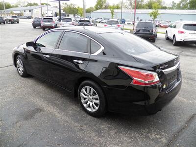 2015 Nissan Altima 2.5   - Photo 4 - Mishawaka, IN 46545