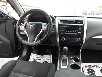 2015 Nissan Altima 2.5   - Photo 11 - Mishawaka, IN 46545