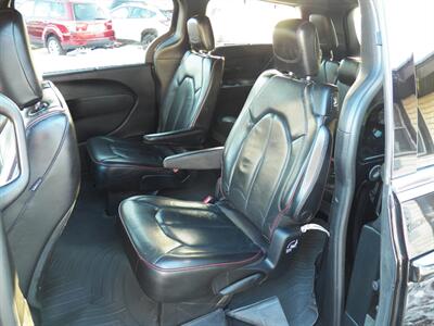 2020 Chrysler Pacifica Limited 35th Anniversary   - Photo 10 - Mishawaka, IN 46545