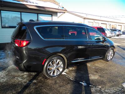 2020 Chrysler Pacifica Limited 35th Anniversary   - Photo 4 - Mishawaka, IN 46545