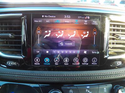 2020 Chrysler Pacifica Limited 35th Anniversary   - Photo 19 - Mishawaka, IN 46545