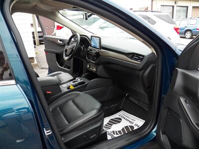 2020 Ford Escape Titanium  AWD - Photo 14 - Mishawaka, IN 46545