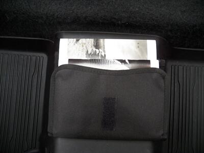2020 Ford Escape Titanium  AWD - Photo 27 - Mishawaka, IN 46545