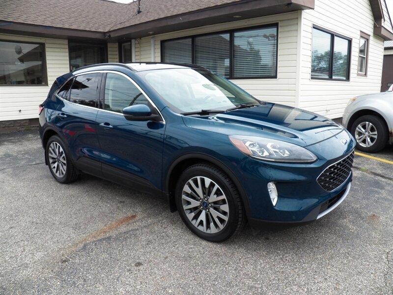 2020 Ford Escape Titanium  AWD