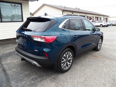 2020 Ford Escape Titanium  AWD - Photo 4 - Mishawaka, IN 46545