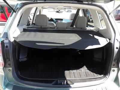 2015 Subaru Forester 2.5i Premium AWD - Photo 10 - Mishawaka, IN 46545