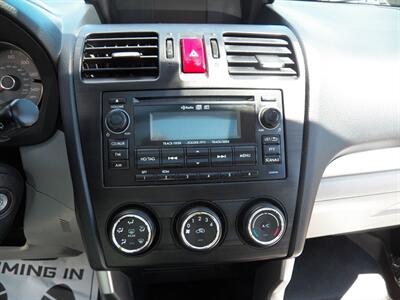 2015 Subaru Forester 2.5i Premium AWD - Photo 17 - Mishawaka, IN 46545
