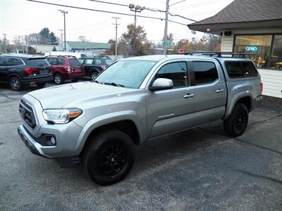 2021 Toyota Tacoma SR5 V6  4x4 - Photo 2 - Mishawaka, IN 46545