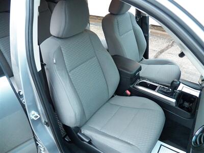 2021 Toyota Tacoma SR5 V6  4x4 - Photo 15 - Mishawaka, IN 46545