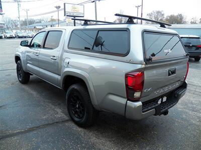 2021 Toyota Tacoma SR5 V6  4x4 - Photo 5 - Mishawaka, IN 46545