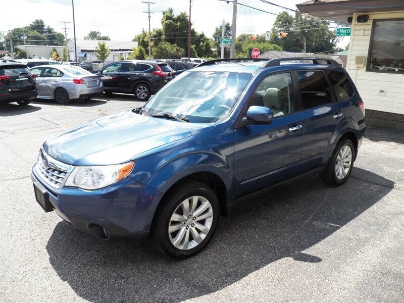 2013 Subaru Forester 2.5X Premium  AWD - Photo 1 - Mishawaka, IN 46545