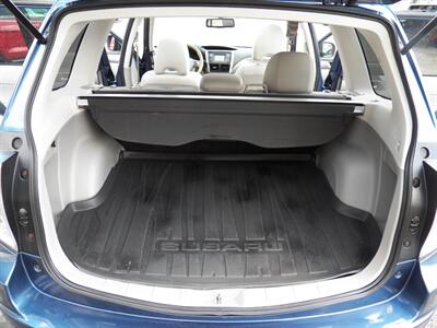 2013 Subaru Forester 2.5X Premium  AWD - Photo 11 - Mishawaka, IN 46545