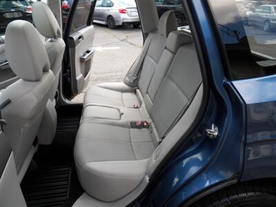 2013 Subaru Forester 2.5X Premium  AWD - Photo 10 - Mishawaka, IN 46545