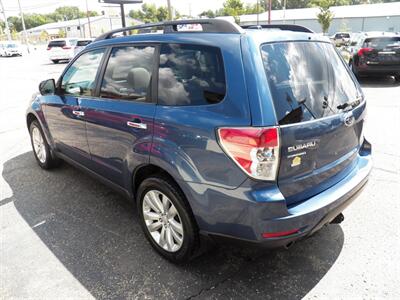 2013 Subaru Forester 2.5X Premium  AWD - Photo 2 - Mishawaka, IN 46545