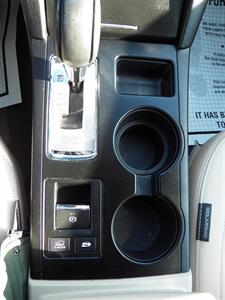 2016 Subaru Outback 2.5i Limited AWD - Photo 25 - Mishawaka, IN 46545