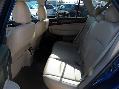 2016 Subaru Outback 2.5i Limited AWD - Photo 14 - Mishawaka, IN 46545