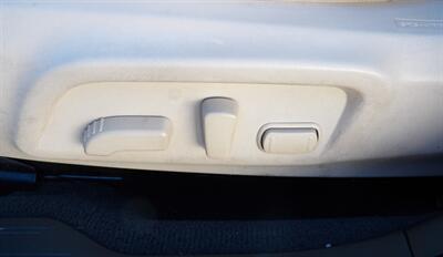 2016 Subaru Outback 2.5i Limited AWD - Photo 13 - Mishawaka, IN 46545