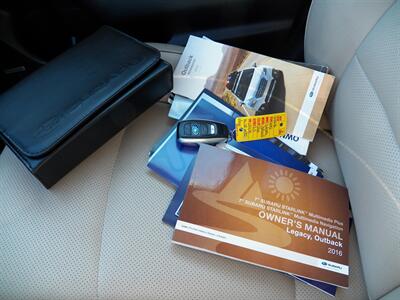 2016 Subaru Outback 2.5i Limited AWD - Photo 37 - Mishawaka, IN 46545