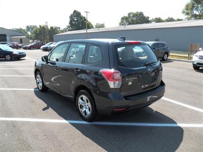 2018 Subaru Forester 2.5i  AWD - Photo 5 - Mishawaka, IN 46545