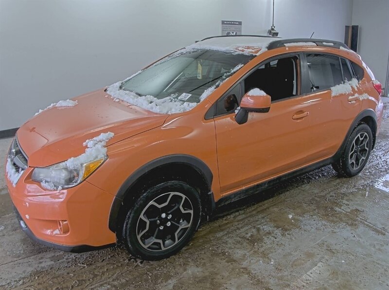 2013 Subaru XV Crosstrek 2.0i Premium  AWD - Photo 1 - Mishawaka, IN 46545