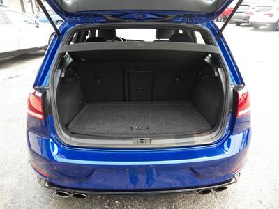 2018 Volkswagen Golf R 4Motion AWD - Photo 9 - Mishawaka, IN 46545