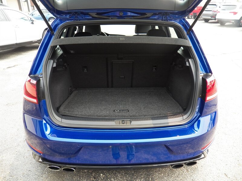 2018 Volkswagen Golf R 4Motion AWD - Photo 9 - Mishawaka, IN 46545