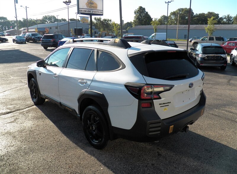 2022 Subaru Outback Wilderness photo 4