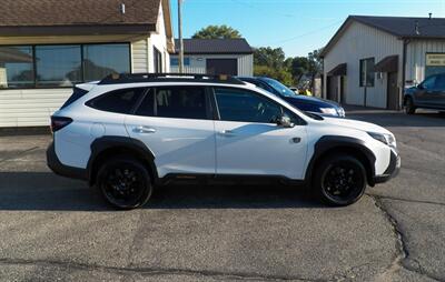 2022 Subaru Outback Wilderness  AWD - Photo 2 - Mishawaka, IN 46545