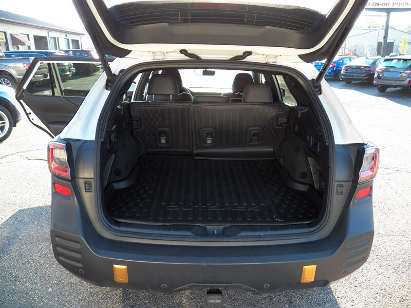 2022 Subaru Outback Wilderness photo 13