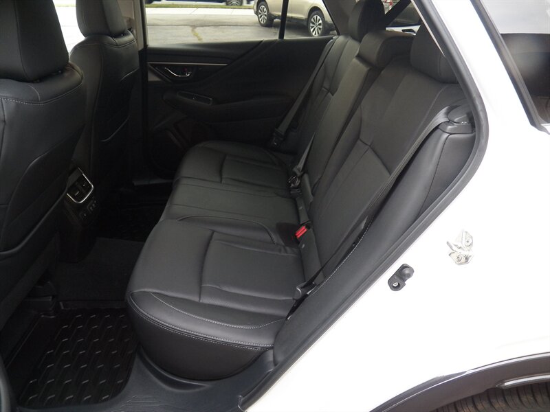 2020 Subaru Outback Limited AWD - Photo 11 - Mishawaka, IN 46545
