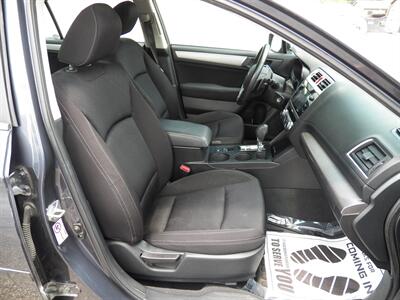2015 Subaru Legacy 2.5i Premium AWD - Photo 12 - Mishawaka, IN 46545