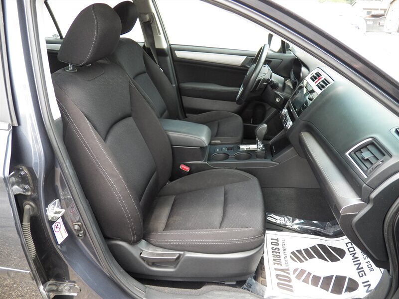 2015 Subaru Legacy 2.5i Premium AWD - Photo 12 - Mishawaka, IN 46545