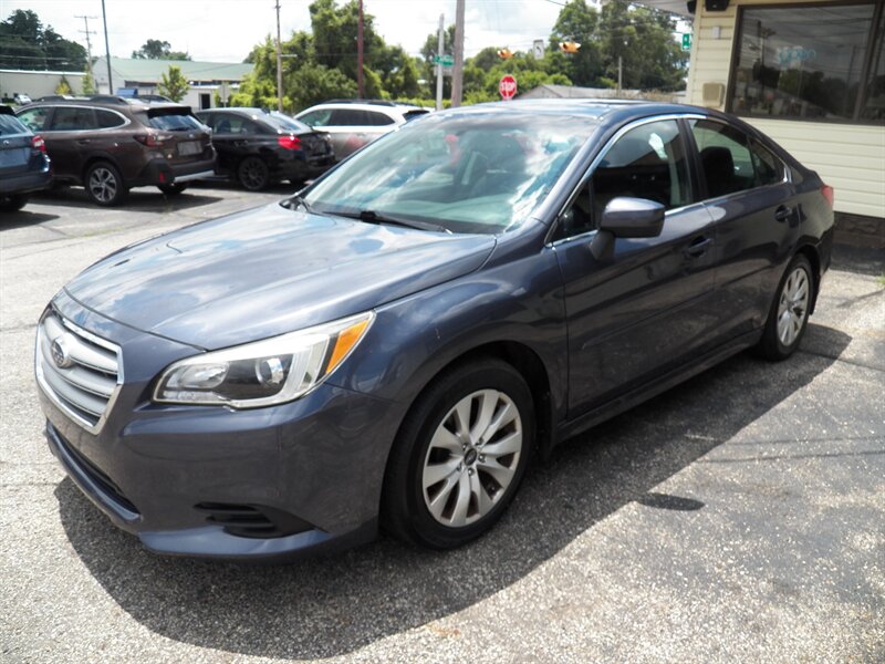 2015 Subaru Legacy 2.5i Premium AWD - Photo 2 - Mishawaka, IN 46545