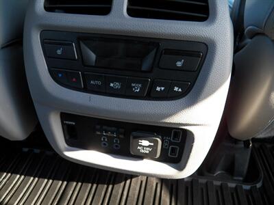 2019 Honda Pilot Touring w/Rear Captain's  AWD - Photo 30 - Mishawaka, IN 46545
