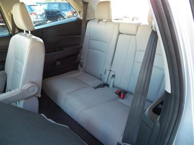 2019 Honda Pilot Touring w/Rear Captain's  AWD - Photo 12 - Mishawaka, IN 46545