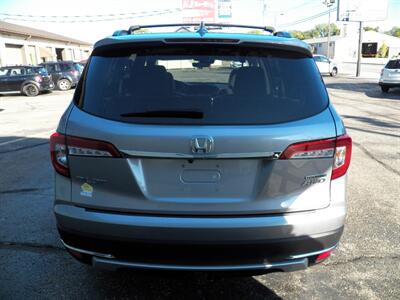 2019 Honda Pilot Touring w/Rear Captain's  AWD - Photo 3 - Mishawaka, IN 46545
