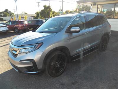 2019 Honda Pilot Touring w/Rear Captain's  AWD SUV