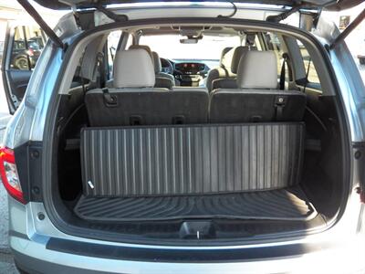 2019 Honda Pilot Touring w/Rear Captain's  AWD - Photo 13 - Mishawaka, IN 46545