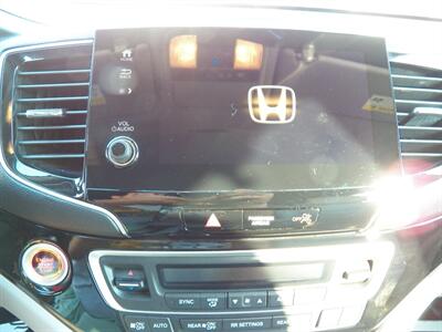 2019 Honda Pilot Touring w/Rear Captain's  AWD - Photo 24 - Mishawaka, IN 46545