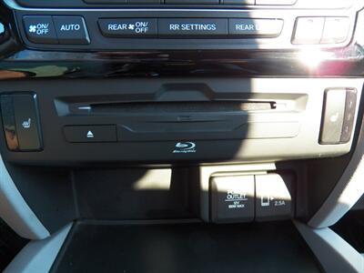 2019 Honda Pilot Touring w/Rear Captain's  AWD - Photo 29 - Mishawaka, IN 46545