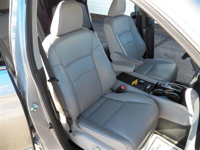 2019 Honda Pilot Touring w/Rear Captain's  AWD - Photo 16 - Mishawaka, IN 46545
