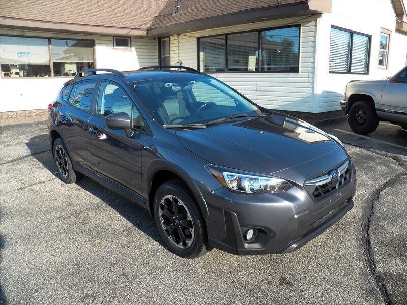 2022 Subaru Crosstrek Premium AWD - Photo 1 - Mishawaka, IN 46545