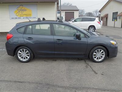 2013 Subaru Impreza 2.0i Premium  AWD - Photo 2 - Mishawaka, IN 46545