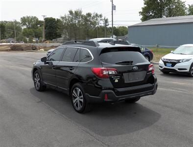 2018 Subaru Outback 2.5i Limited  AWD - Photo 5 - Mishawaka, IN 46545